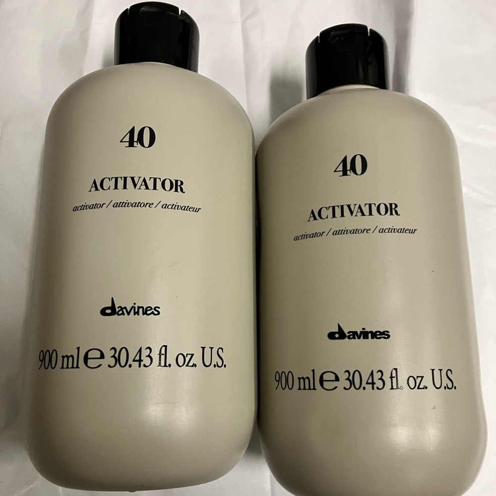 Set of 2 brand new Davines activator 40 volume